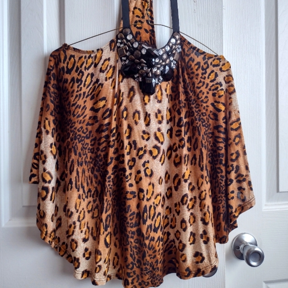 Women's halter top...NWOT
